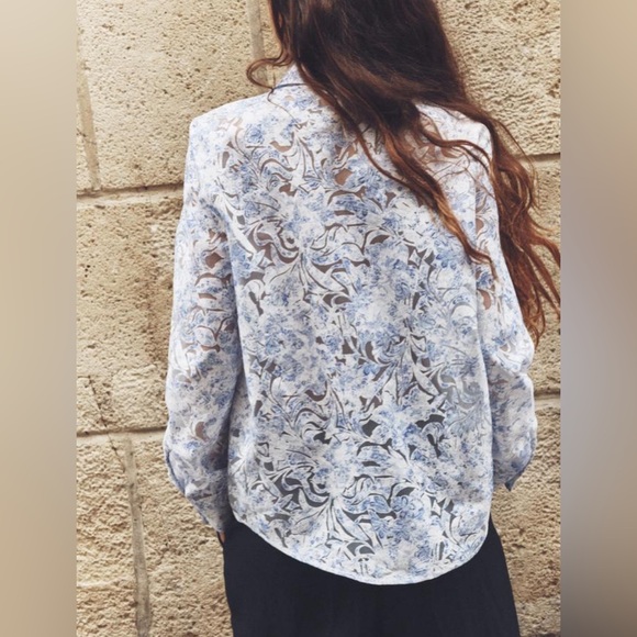 DEVORÉ PRINTED SHIRT, Zara | Size Medium - Picture 2 of 8